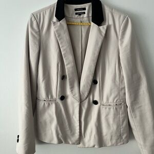 RW & Co Women’s Beige Blazer with Black Accents